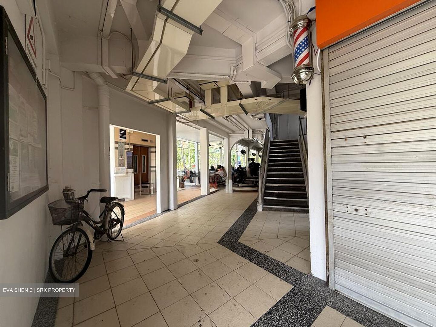 Tampines Street 21 (D18), Shop House #582790271